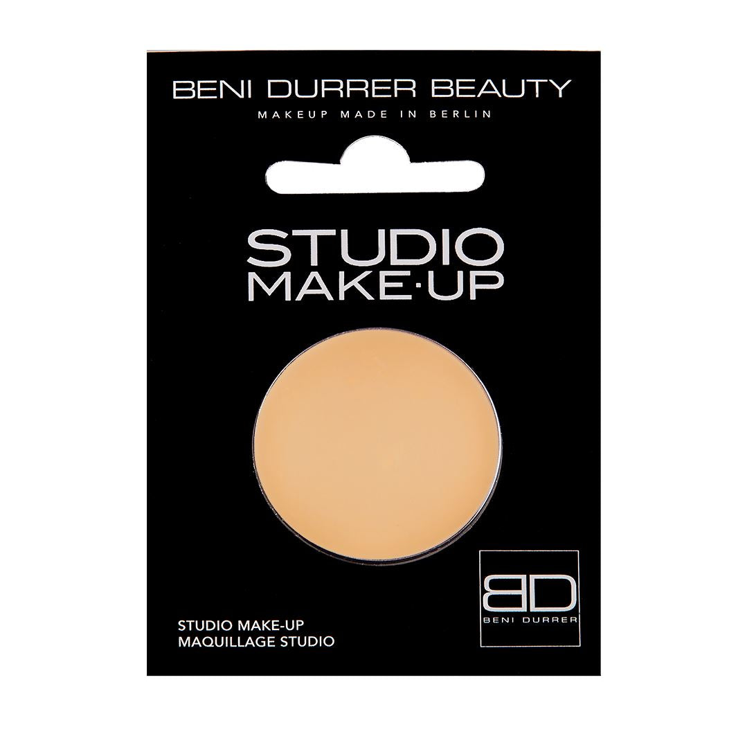 REFILL Studio Make-up Nr 02 Make-up Beni Durrer 